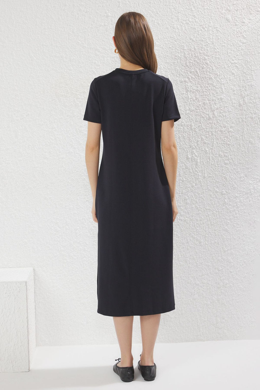 Siyah Modal Icerikli Efektli Shift/Duz Kesim K?sa Kol Midi Orme Elbise TWOSS25EL00372 - Trendyolmilla фото 5