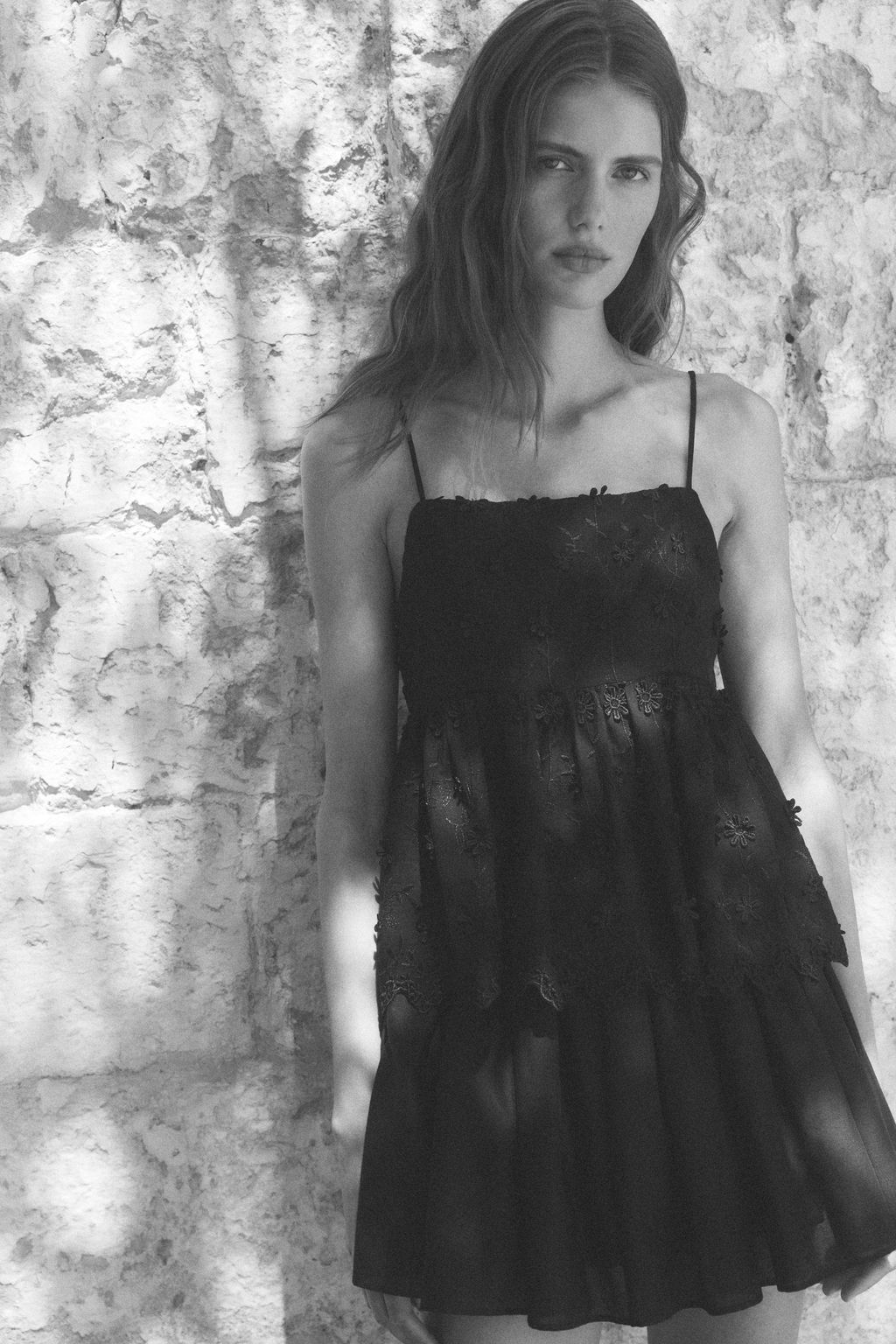 Top de tirantes espagueti con aplicaciones - H&m фото 3