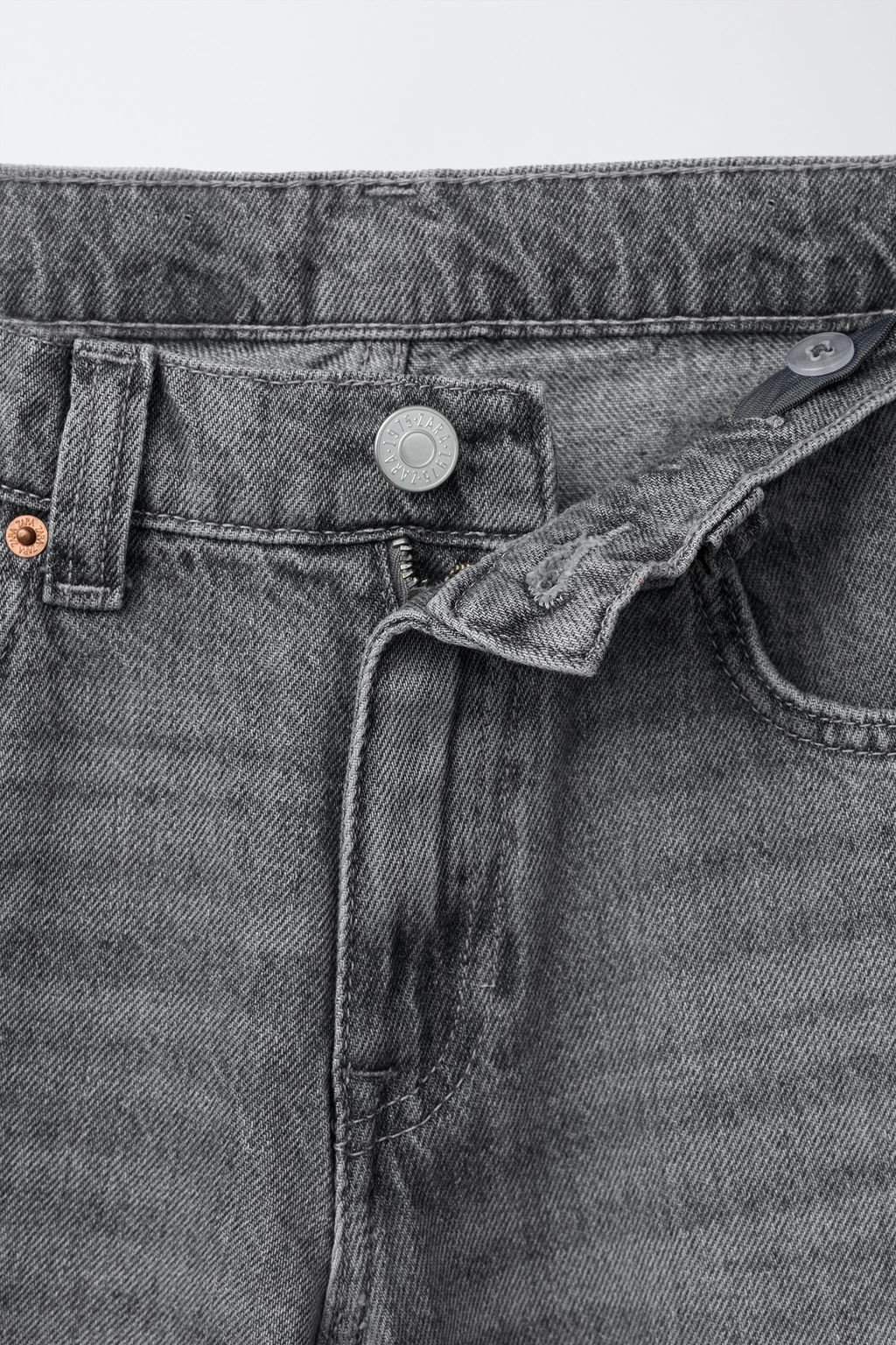 JEANS FLARE DESFLECADO / Gris - Zara фото 3