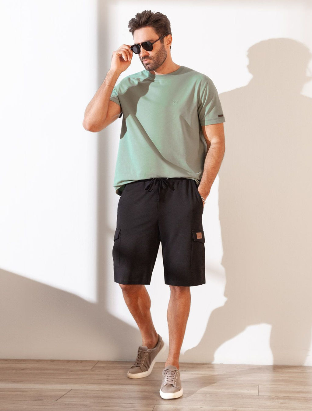 Футболка базовая полуприлегающая из премиального хлопка с эластаном