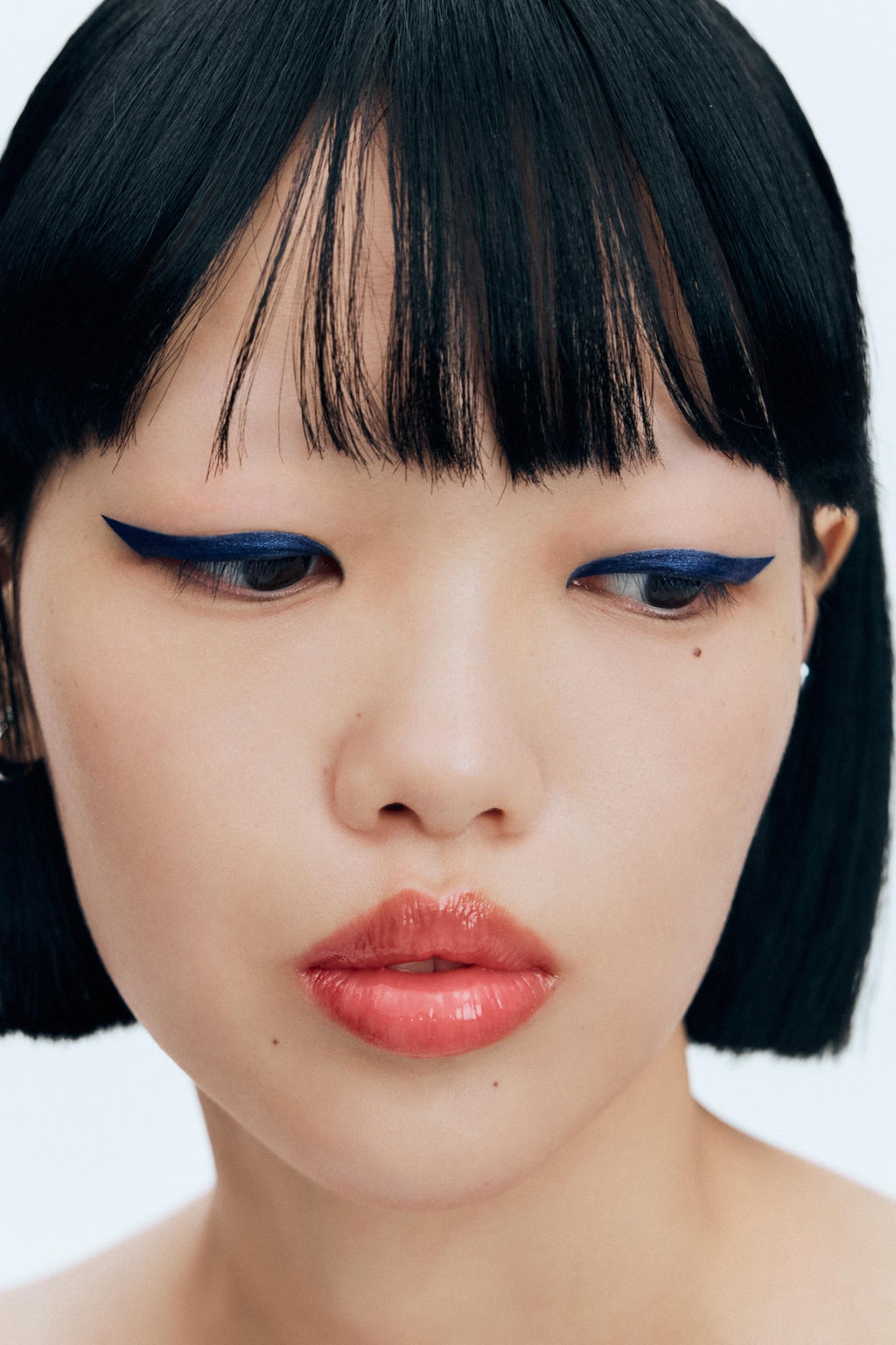 LIQUID EYELINER DARKEST BLUE - Zara фото 3