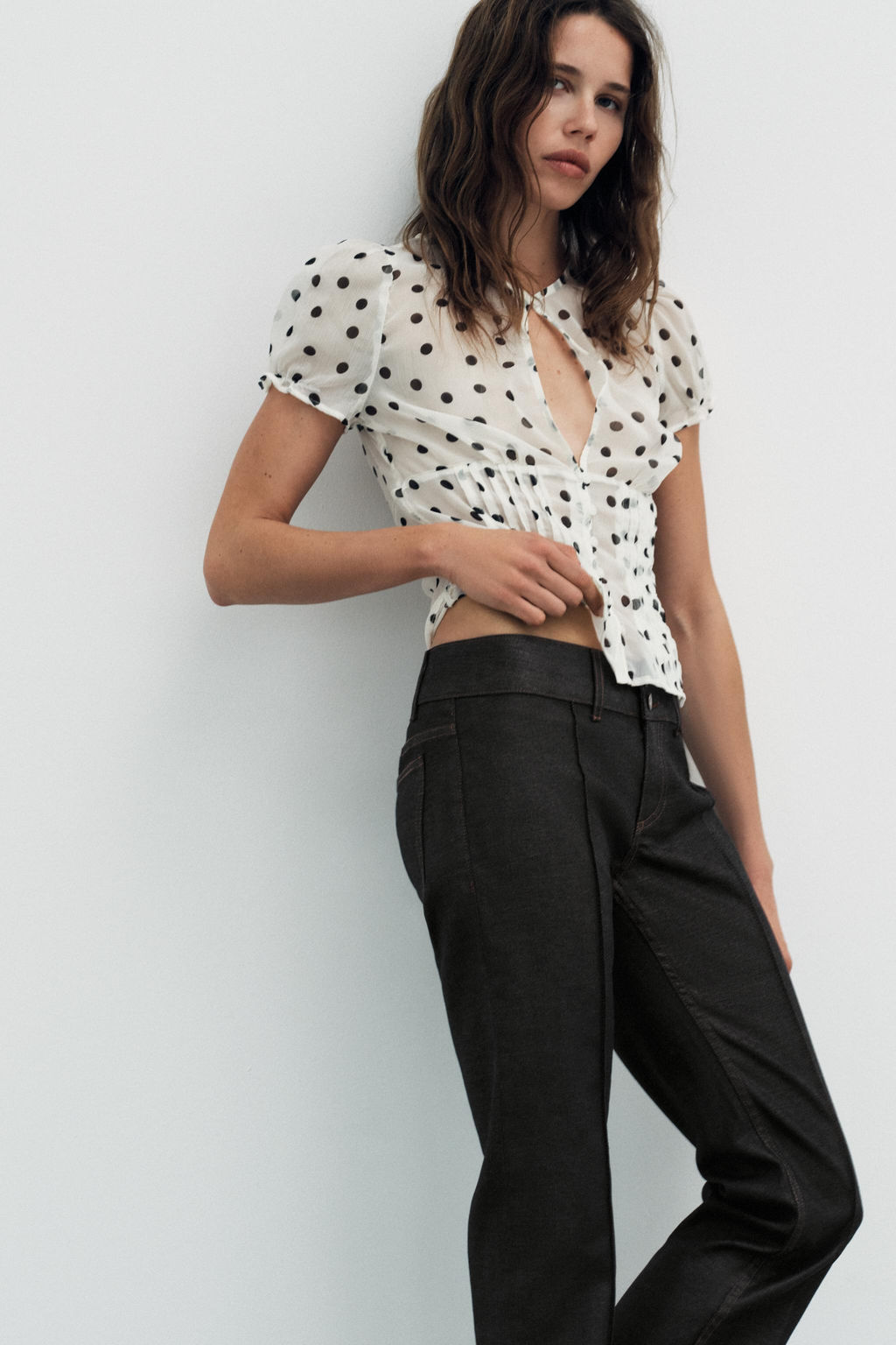 TRF WAXED LOW-RISE JEANS - Zara фото 11