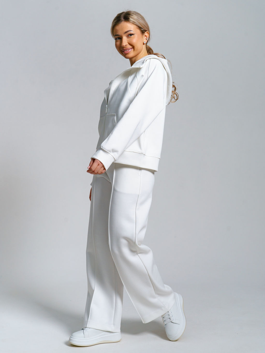 979 Костюм "Молочный"