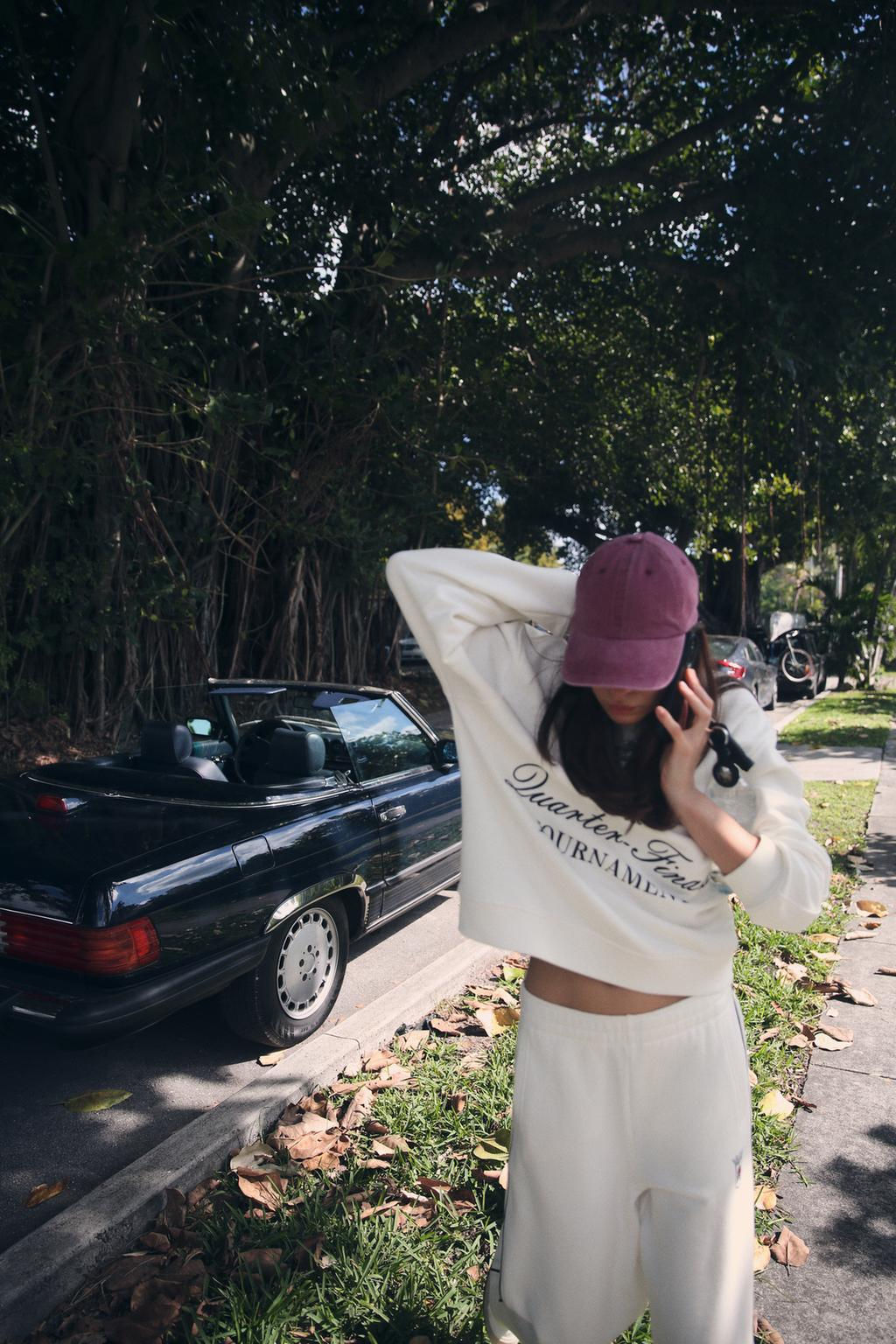 FRONT EMBROIDERED SWEATSHIRT - Zara фото 2