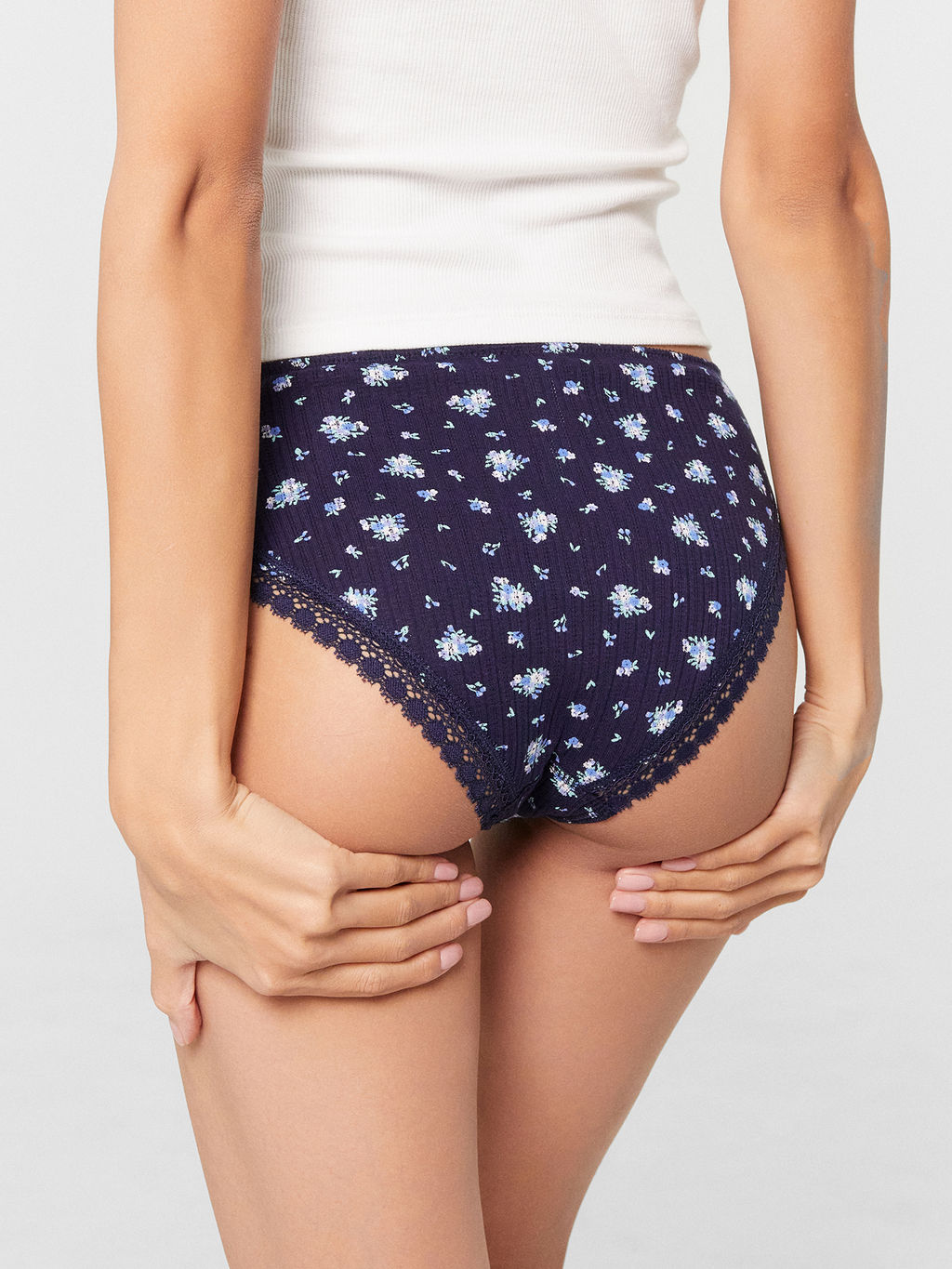 Цена за 2 штуки! Трусы слипы женские синие с цветочным принтом цветочки на т.синем 412550 - Mark formelle фото 5