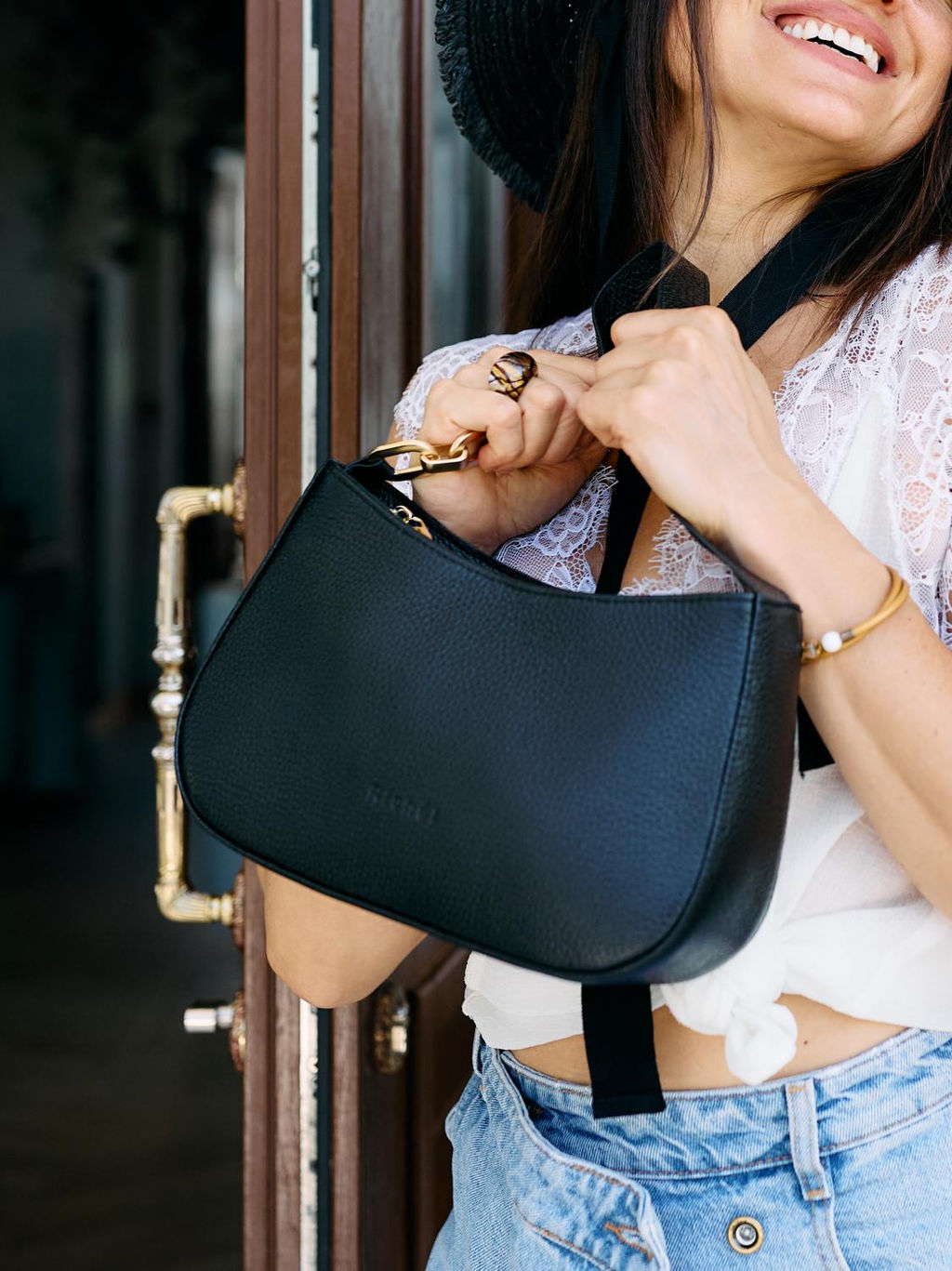 Женская кожаная сумка Richet 3205LG 376 Черный