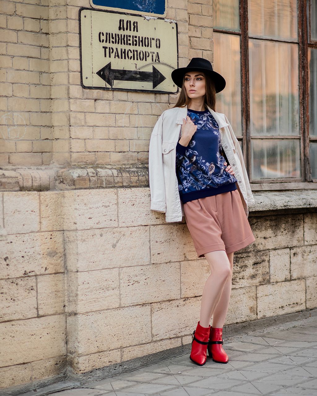 Свитшот с однотонными манжетами джемпер - Sahar art lab фото 7