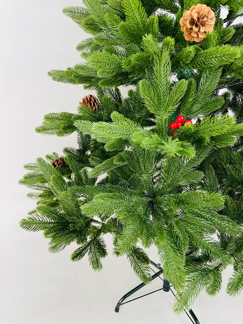 Ель литая круглые ветки (шишки, ягоды) 210 см - Ип лебедев о.ю фото 6