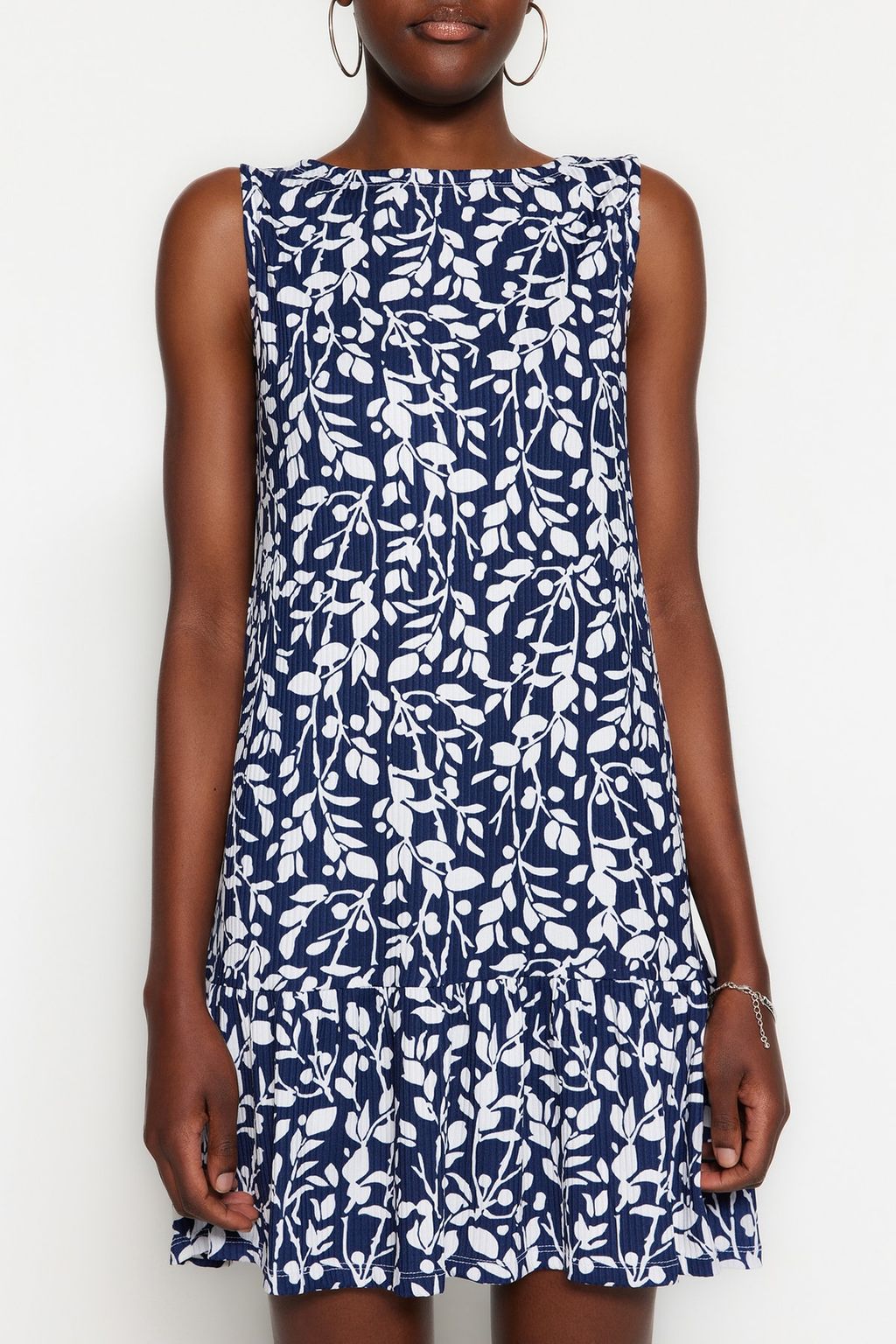 Indigo Cicek Bask?l? S?f?r Kol Volanl? Shift/Duz Mini Esnek Orme Elbise TWOSS22EL0794