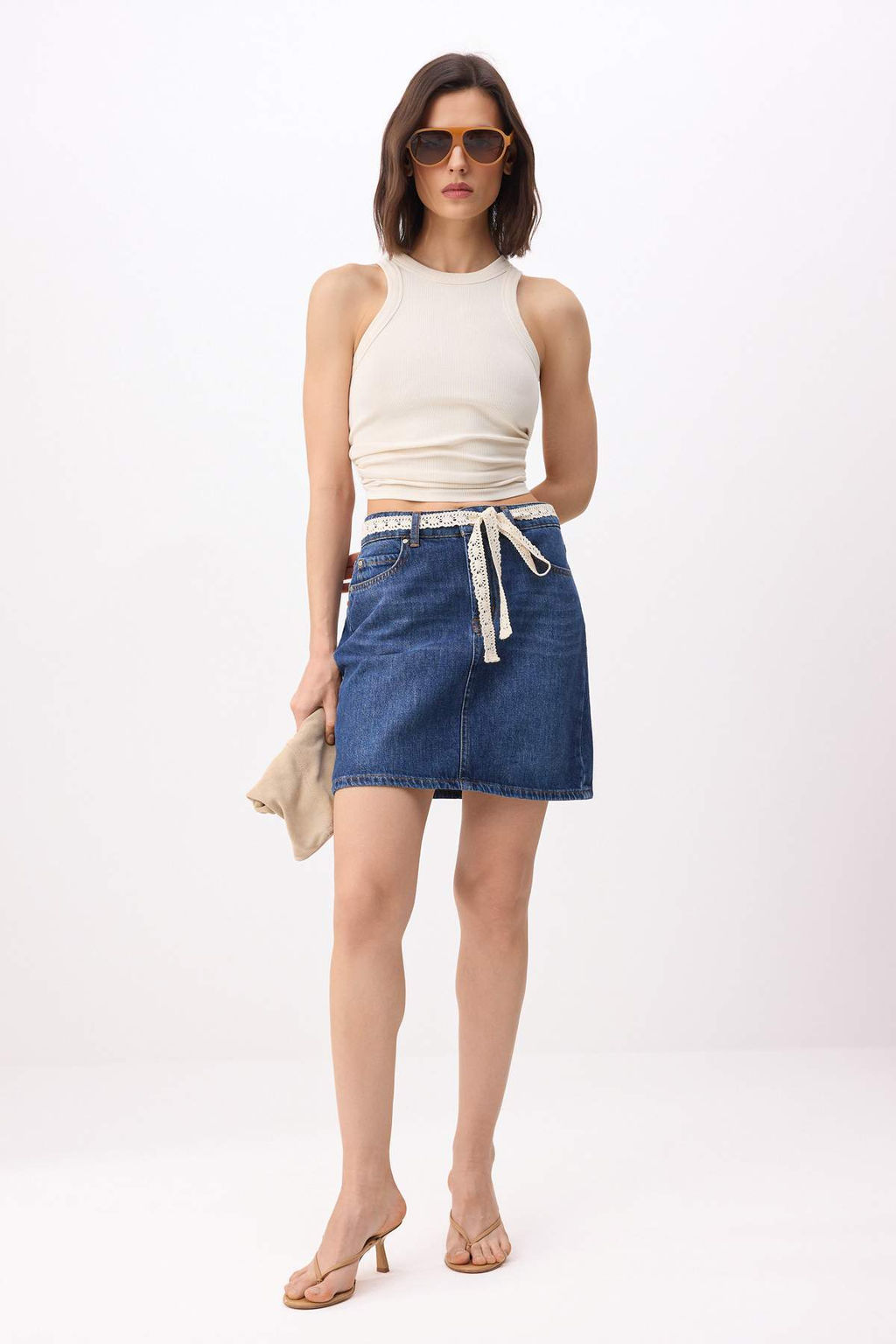 Teen Mavi Orta Bel Dantel Kemerli Mini Denim Etek TWOSS26ET00098 - Trendyolmilla фото 2