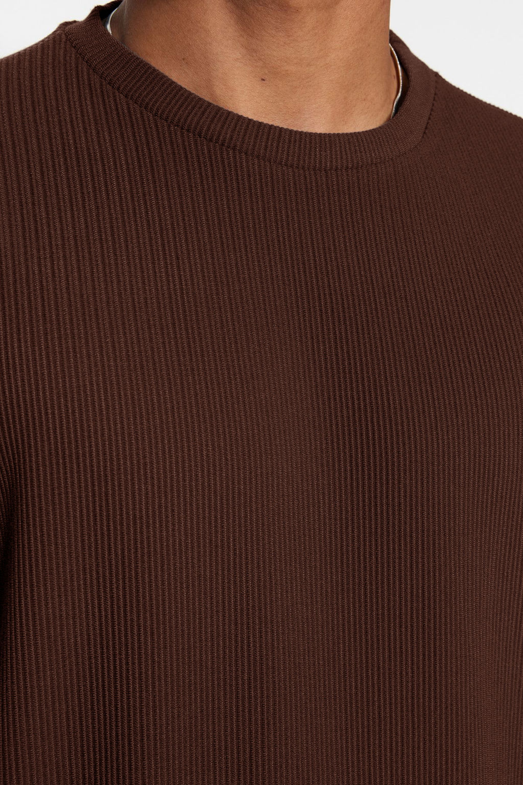 TRENDYOL MAN Kahverengi Premium Oversize Bisiklet Yaka K?sa Kol Dokulu K?r?smaz Ottoman T-Shirt TMNSS23TS00081 - Trendyolmilla фото 42