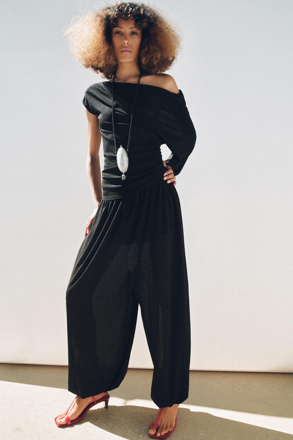 FLOWING ASYMMETRIC TOP - Zara фото 9
