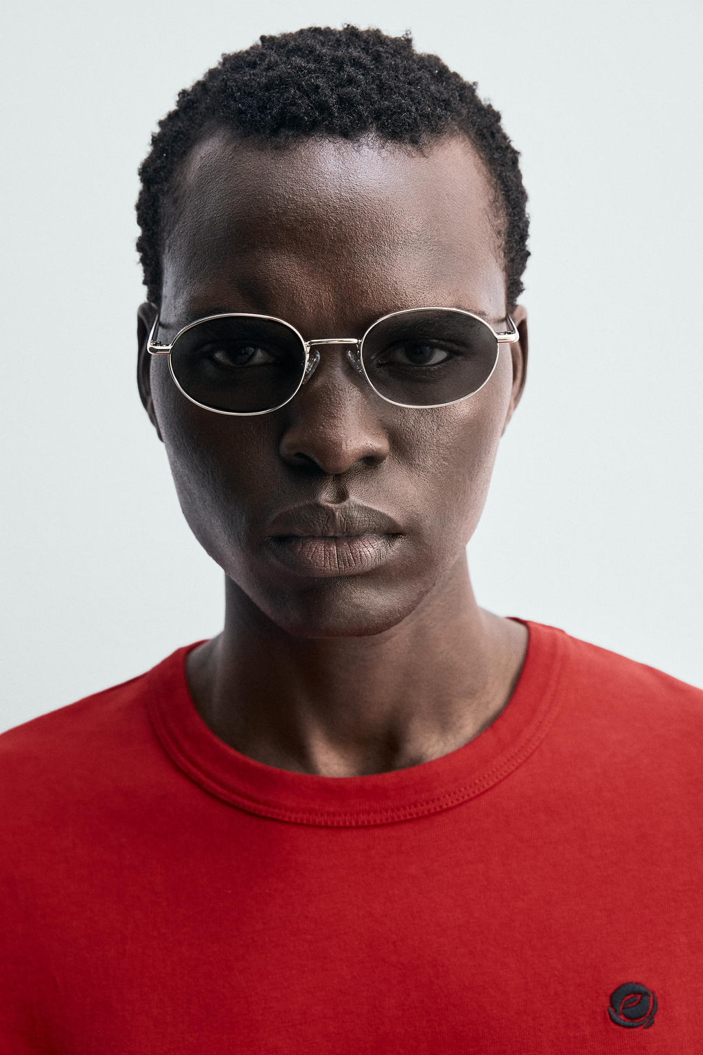 CAMISETA BORDADO CONTRASTE / Rojo - Zara фото 5