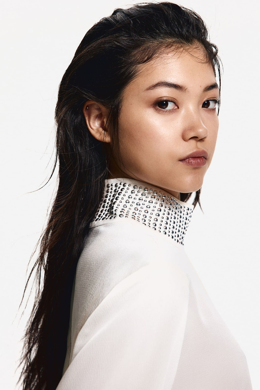 Blusa con tachuelas decorativas - H&m фото 4