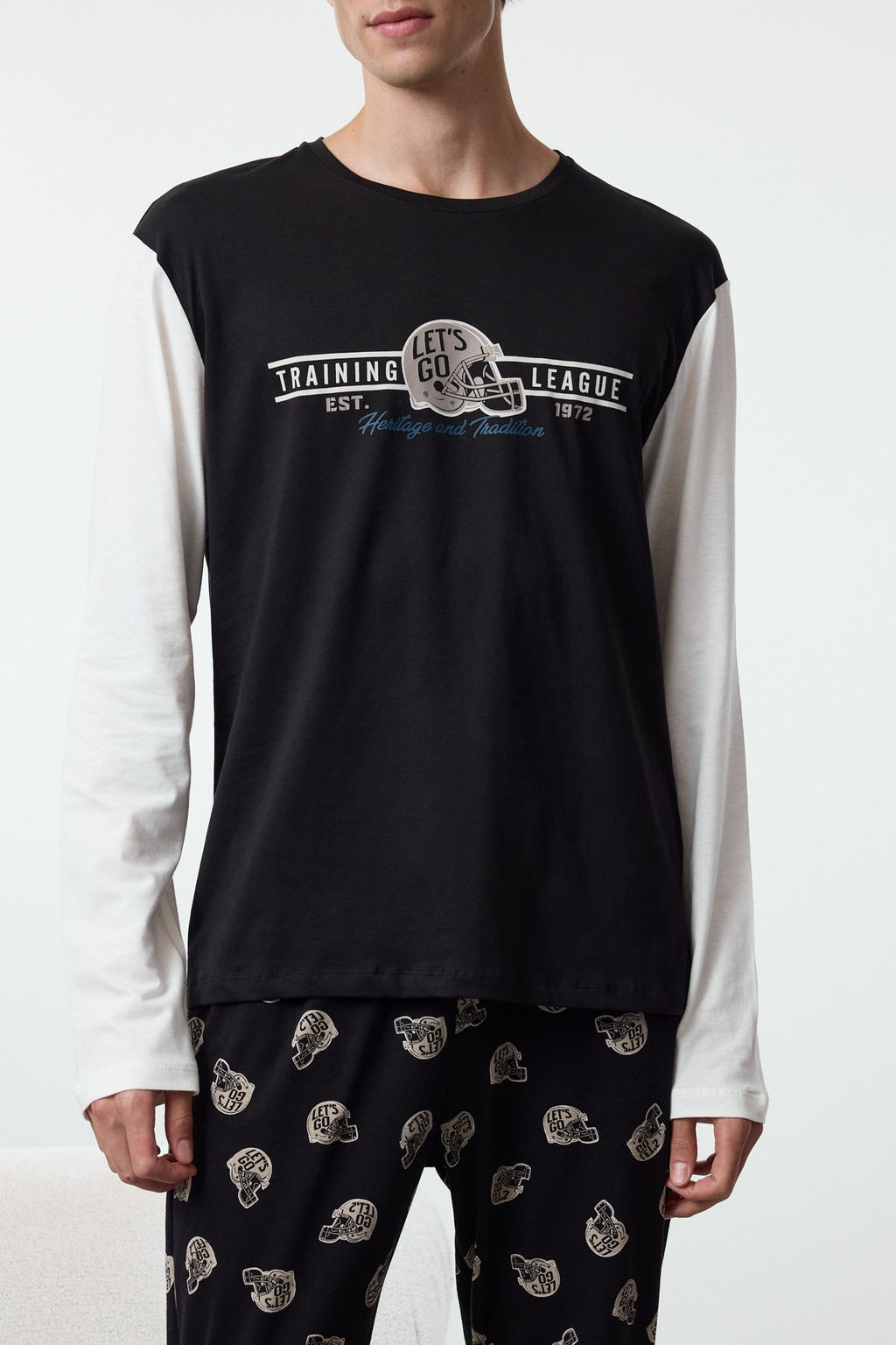 Trendyolmilla Man Erkek Siyah Bask?l? Regular Fit Orme %100 Pamuk Pijama Tak?m? TMNAW25PT00000  фото 3