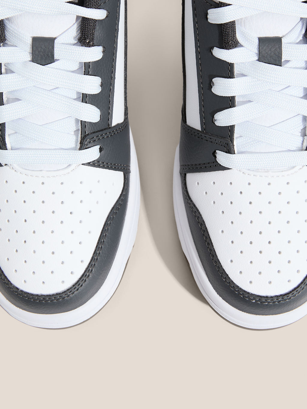 Детские кеды PUMA Puma Rebound V6 Lo Jr Артикул 4587267, темно-серый