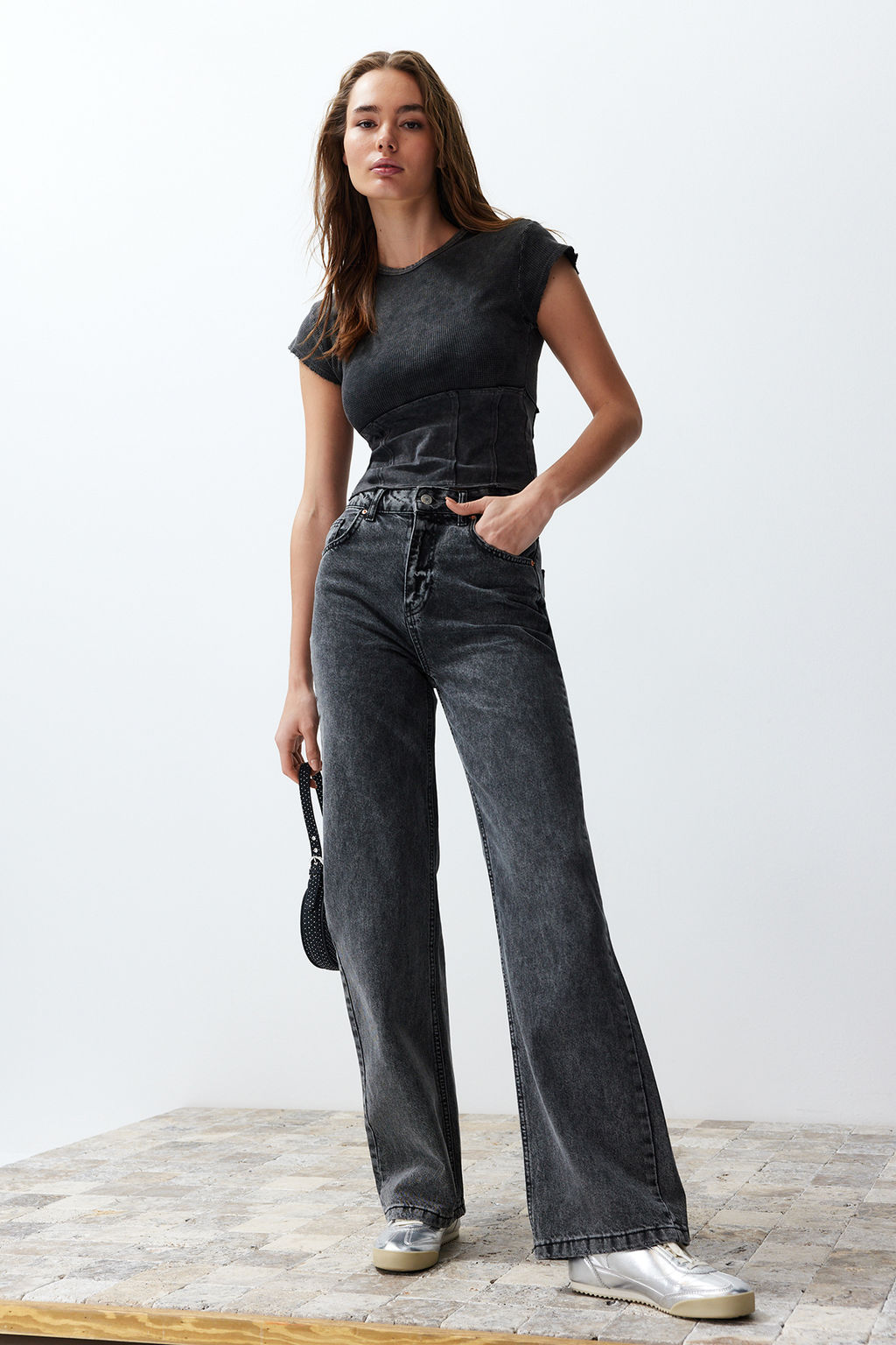 Antrasit Duz Y?kamal? Slim Bisiklet Yaka Crop Orme Bluz TWOSS24BZ00405