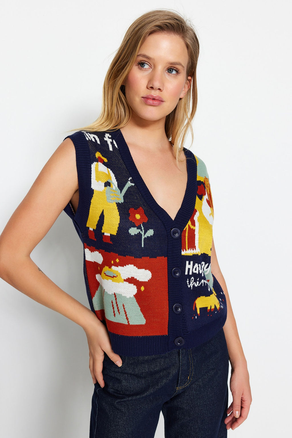 Cok Renkli Dugmeli Triko Yelek TWOAW22HI0331