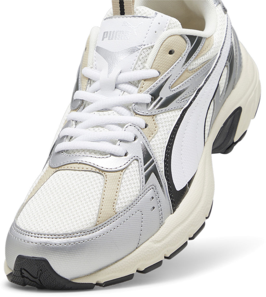 Кроссовки взрослые