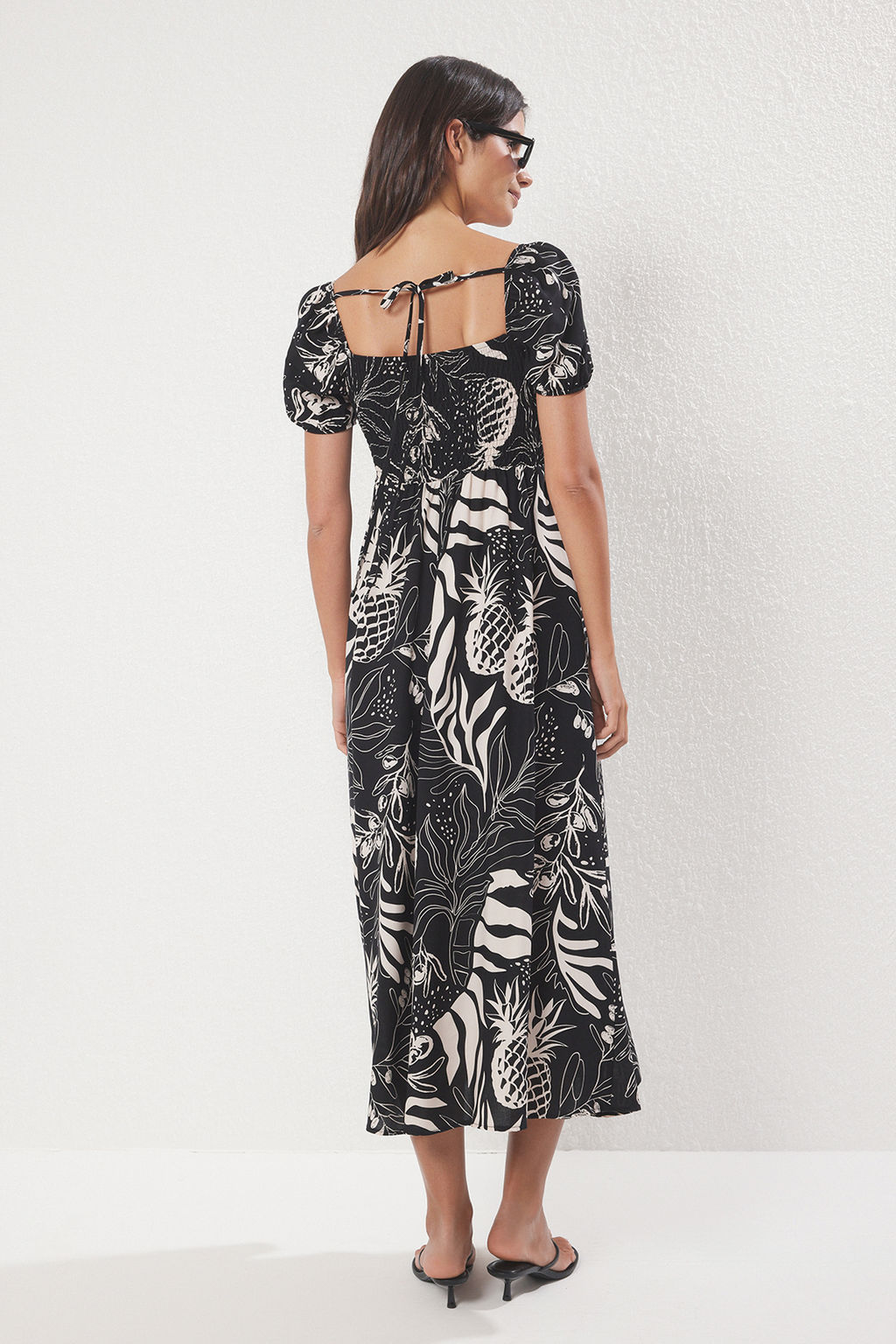 Mavi Cicekli Etegi Belden Ac?lan Baglama Detayl? Maxi Dokuma Elbise TWOSS25EL00657 - Trendyolmilla фото 8