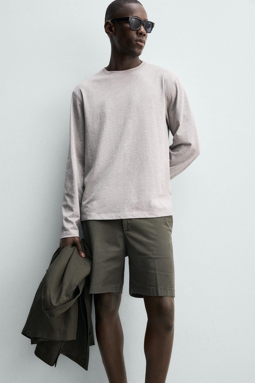 BERMUDA CHINO REGULAR FIT / Khaki