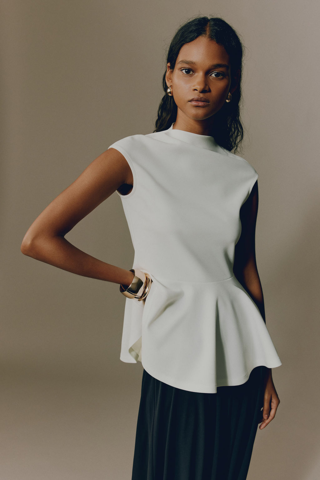 Top en punto roma con peplum - H&m фото 7