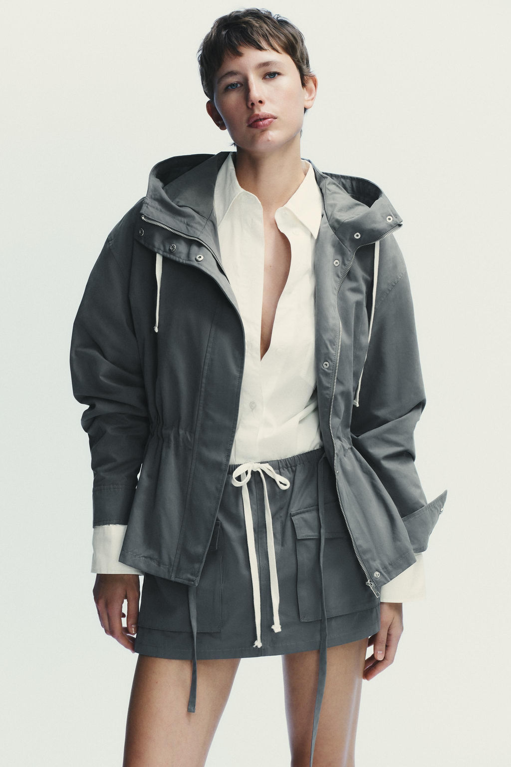 HOODED JACKET