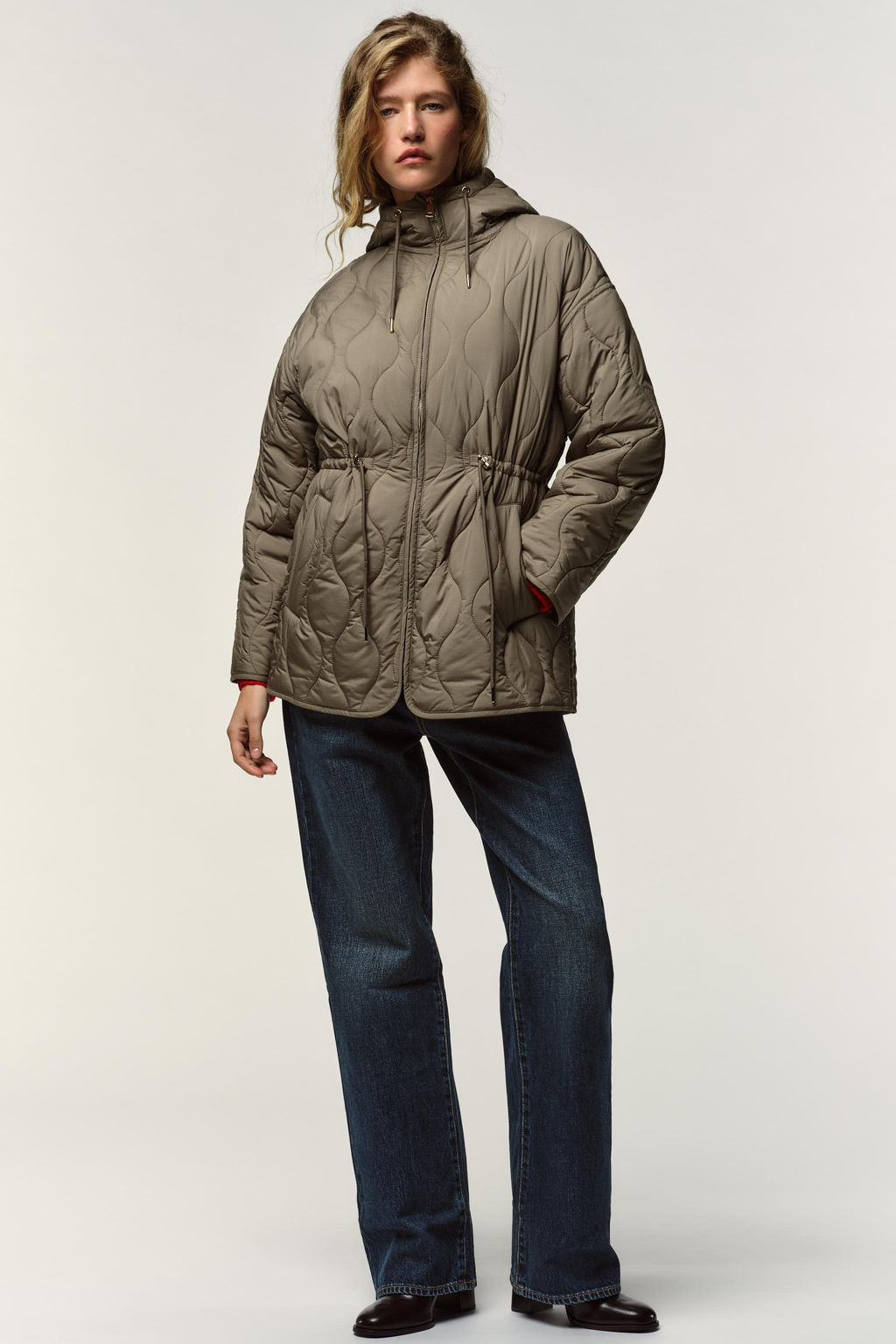 WATER-REPELLENT QUILTED JACKET WITH HOODIE