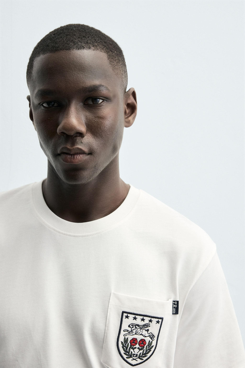 T-SHIRT WITH RABBIT PATCH - Zara фото 5