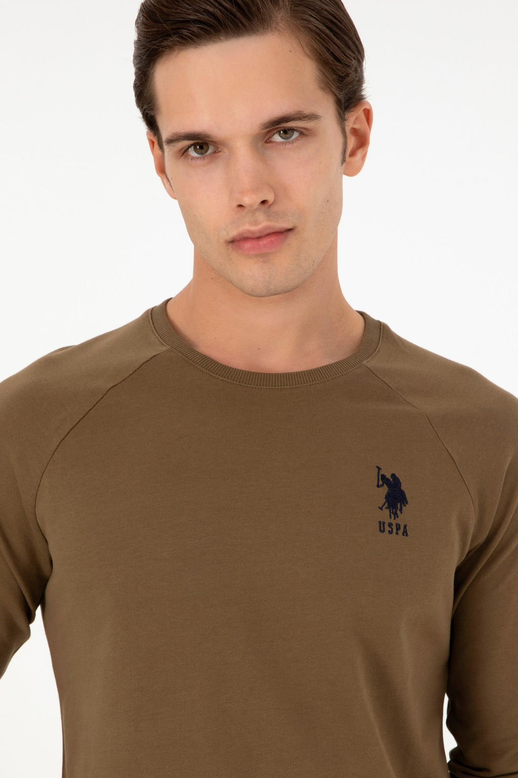 Мужской базовый свитшот цвета хаки Неожиданная скидка в корзине - U.s. polo assn фото 9