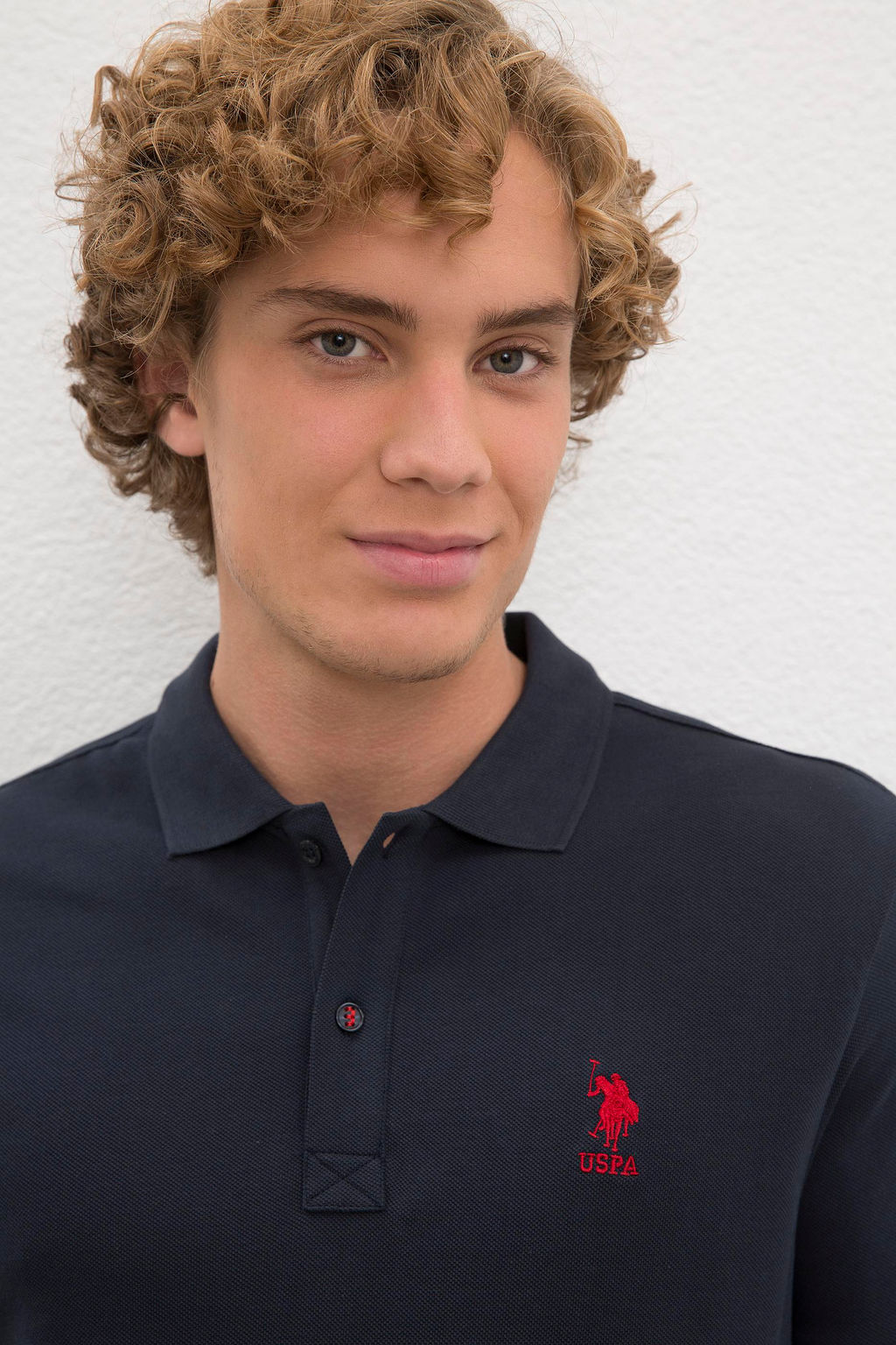 Мужская базовая футболка темно-синего цвета с воротником поло Неожиданная скидка в корзине - U.s. polo assn фото 2