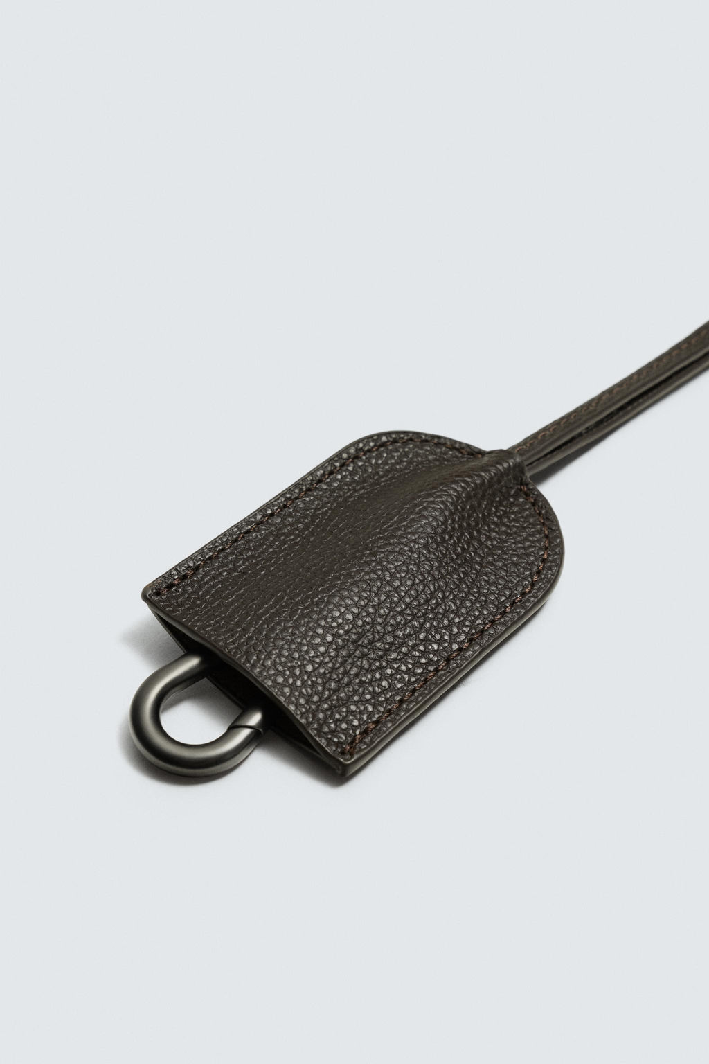 LEATHER PENDANT KEYRING - Zara фото 9