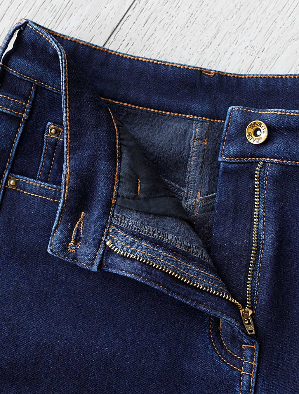 Джинсы-трубы из эластичного денима на флисе - Vilatte фото 5