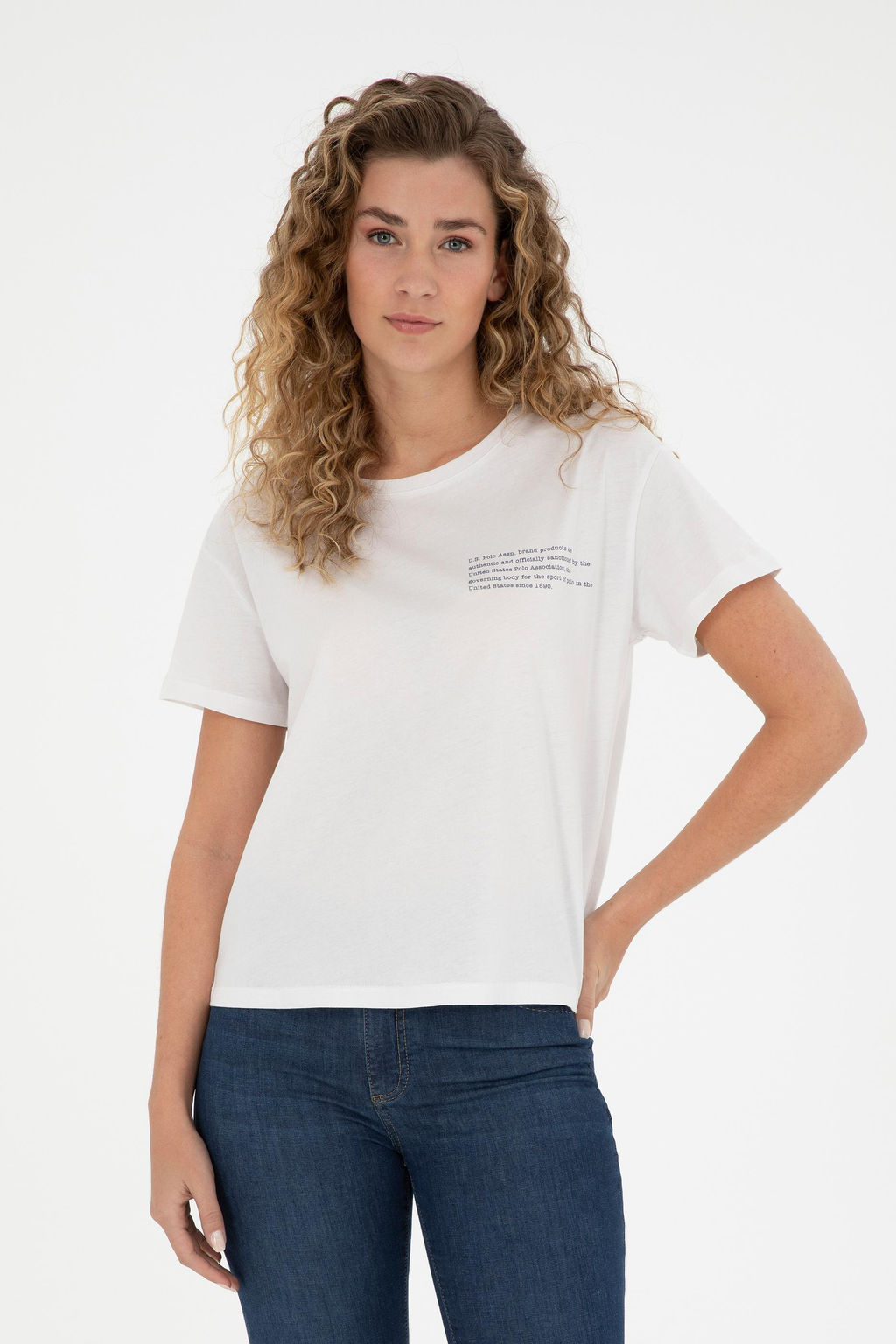 Футболка женская U.S. Polo Assn цвета экрю из хлопка фото 15
