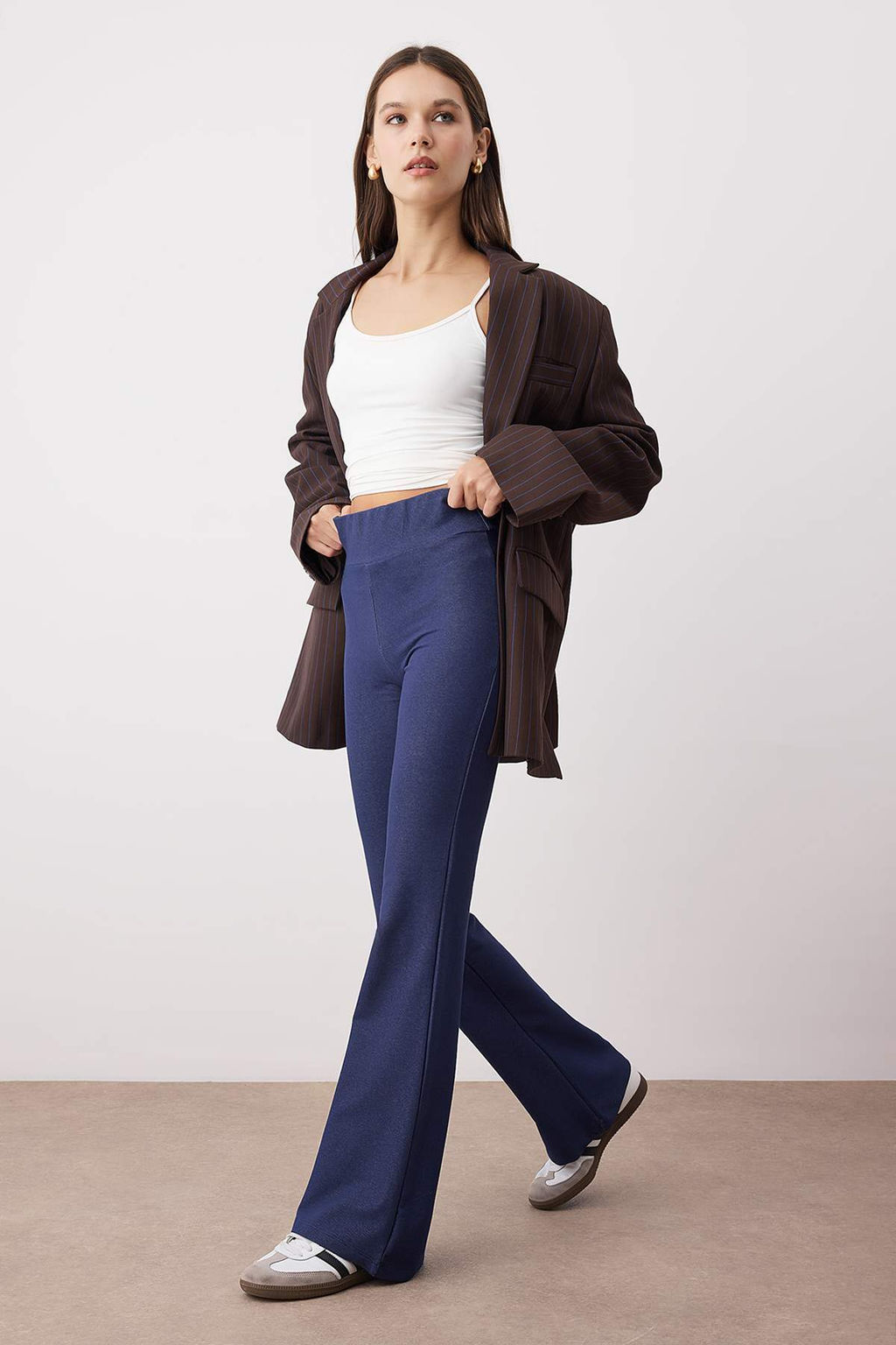 Lacivert Denim Gorunumlu Wideleg Yuksek Bel Esnek Orme Pantolon TWOAW26PL00030 - Trendyolmilla фото 2