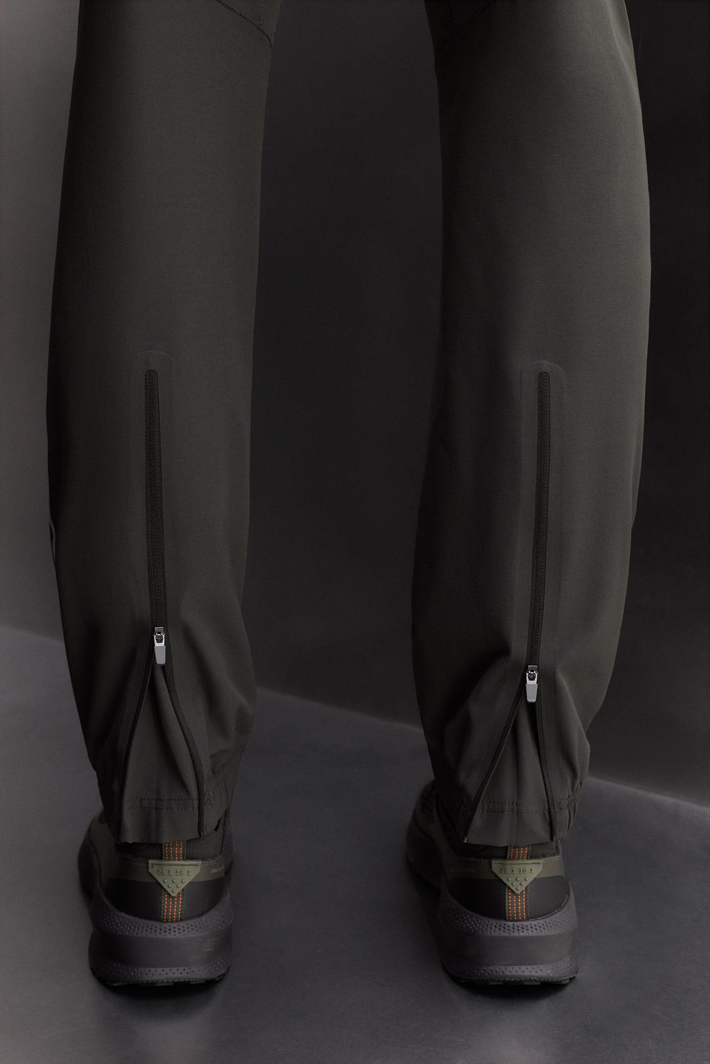 LIGHTWEIGHT TECHNICAL TROUSERS