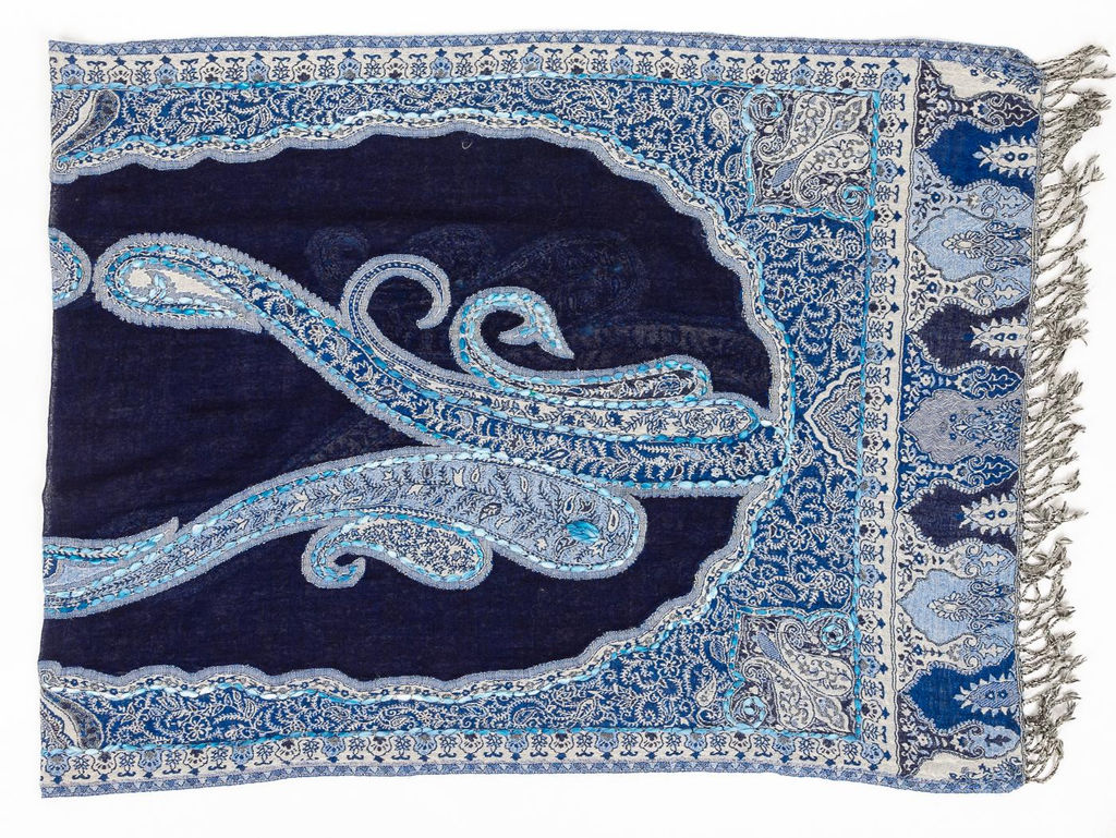 Палантин с вышивкой (шерсть 100%) № Тк903/148 - Ганг фото 2