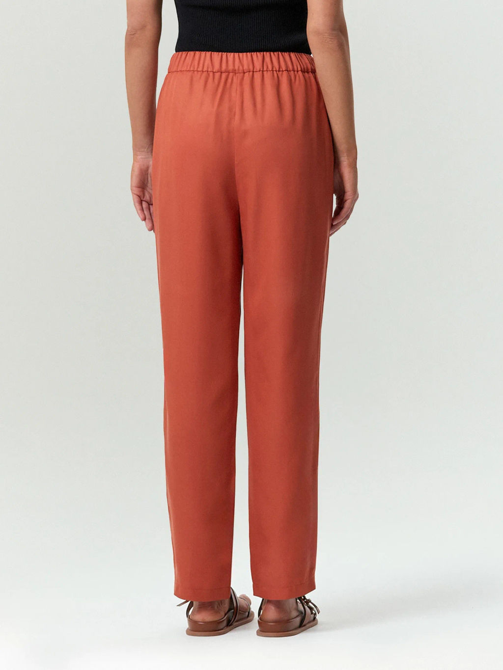 Emka / Брюки зауженного кроя из 100% тенсела фото 4