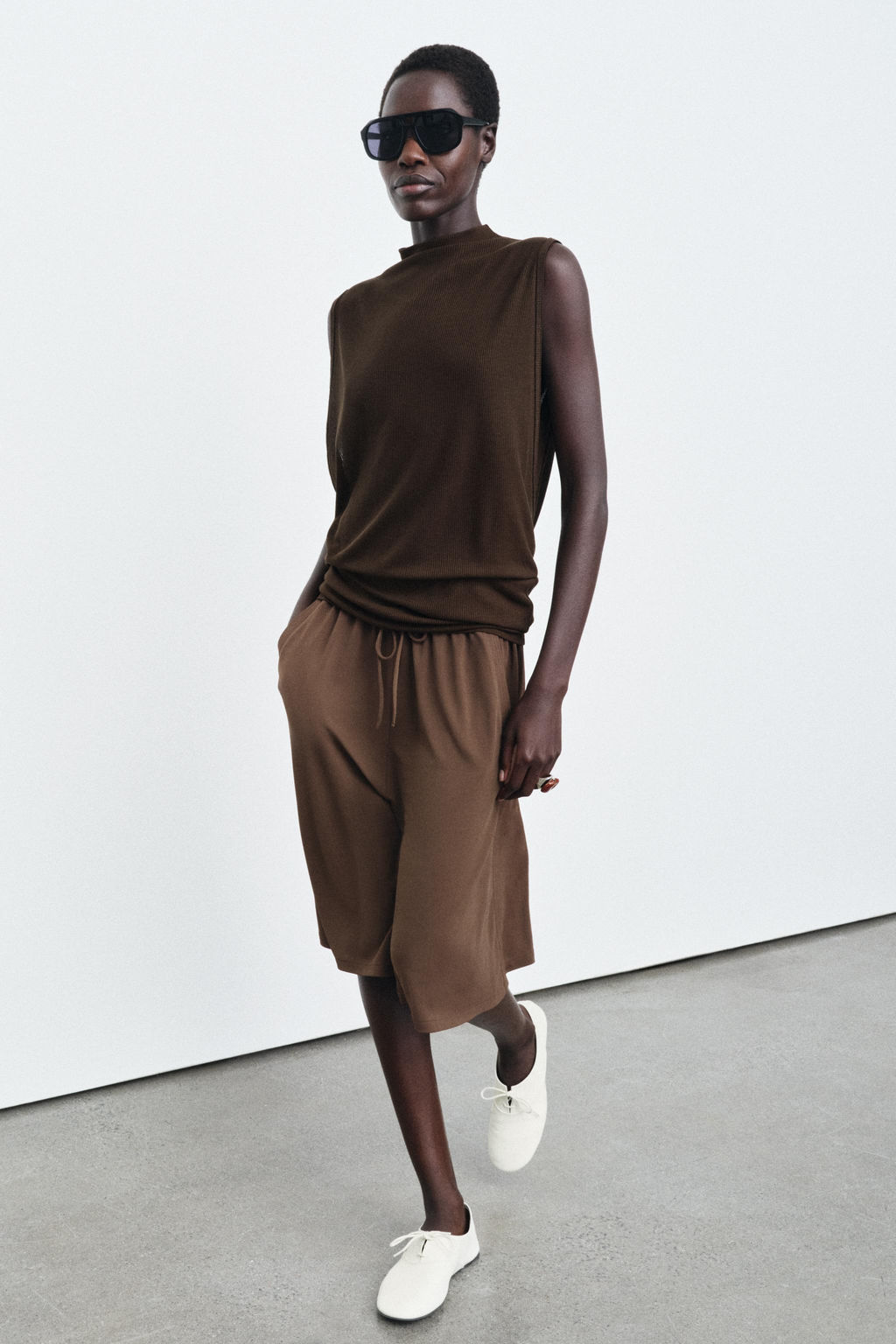 FLOWY HIGH NECK TOP - Zara фото 8