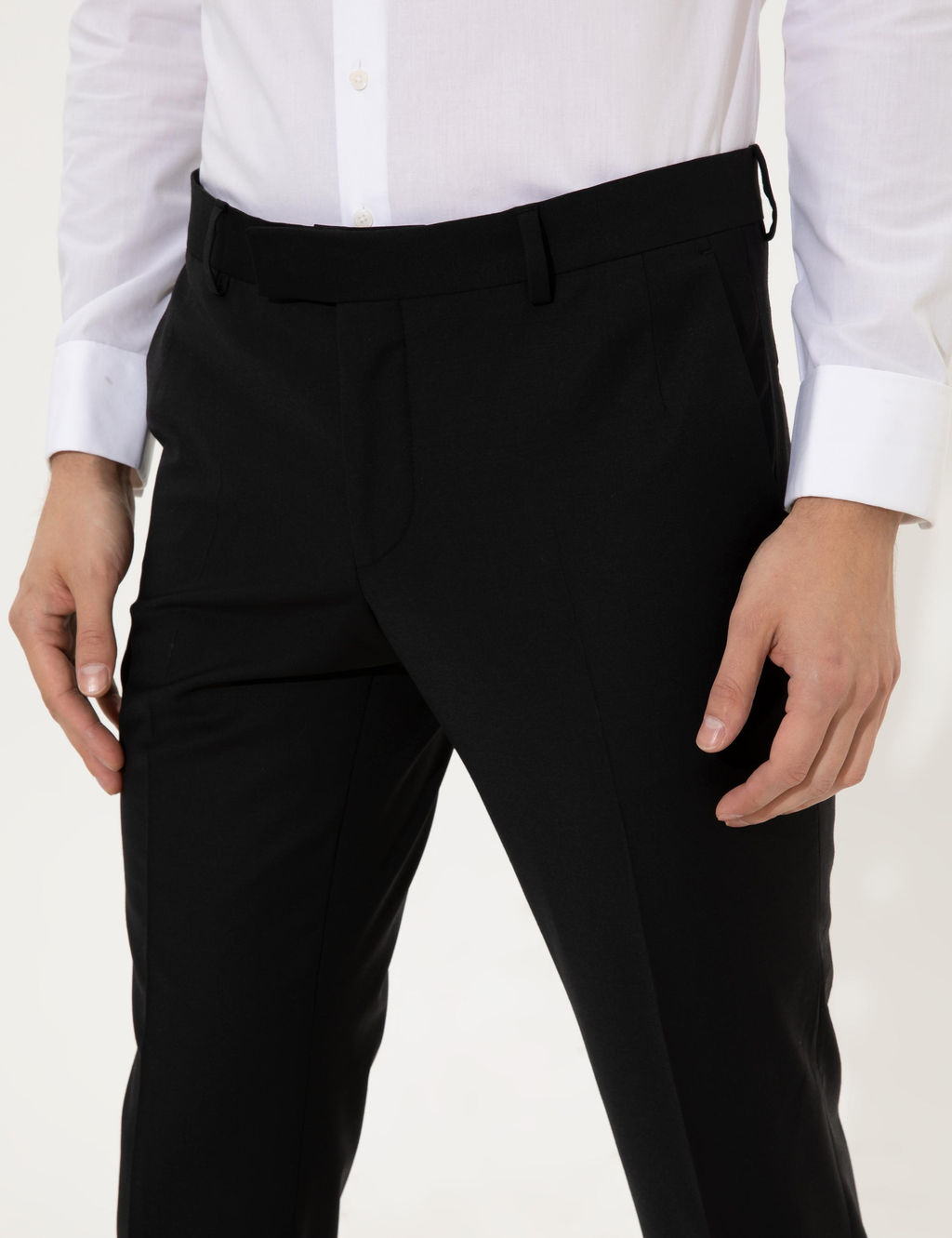 Черные зауженные брюки из ткани - Cacharel фото 6