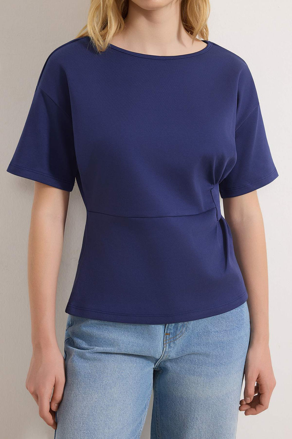 Ekru Fitted/Vucuda Oturan Kay?k Yaka Dusuk Kol K?sa Kollu Interlok Orme Bluz TWOSS26BZ00193 - Trendyolmilla фото 7