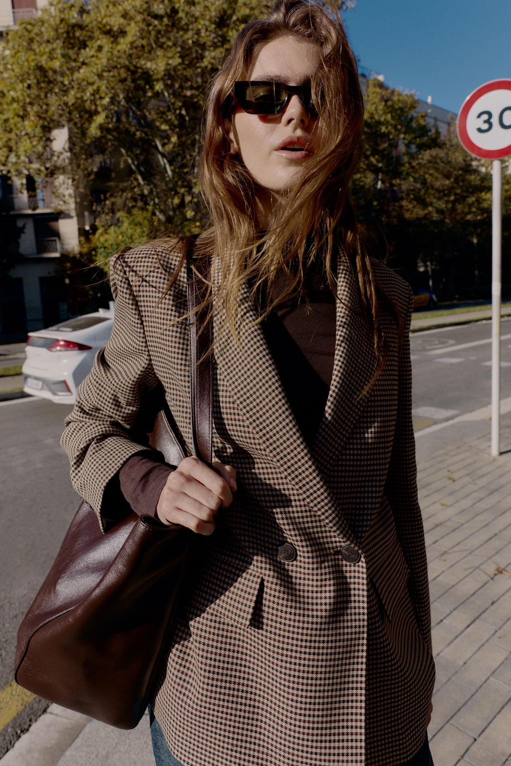 OVERSIZE DOUBLE-BREASTED BLAZER - Zara фото 2