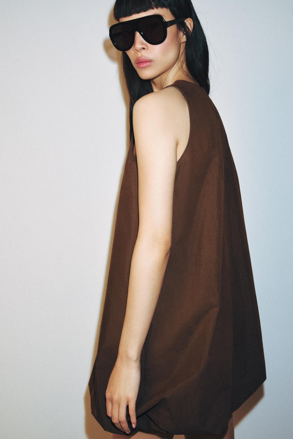 VESTIDO MINI GLOBO / Marr?n - Zara фото 5