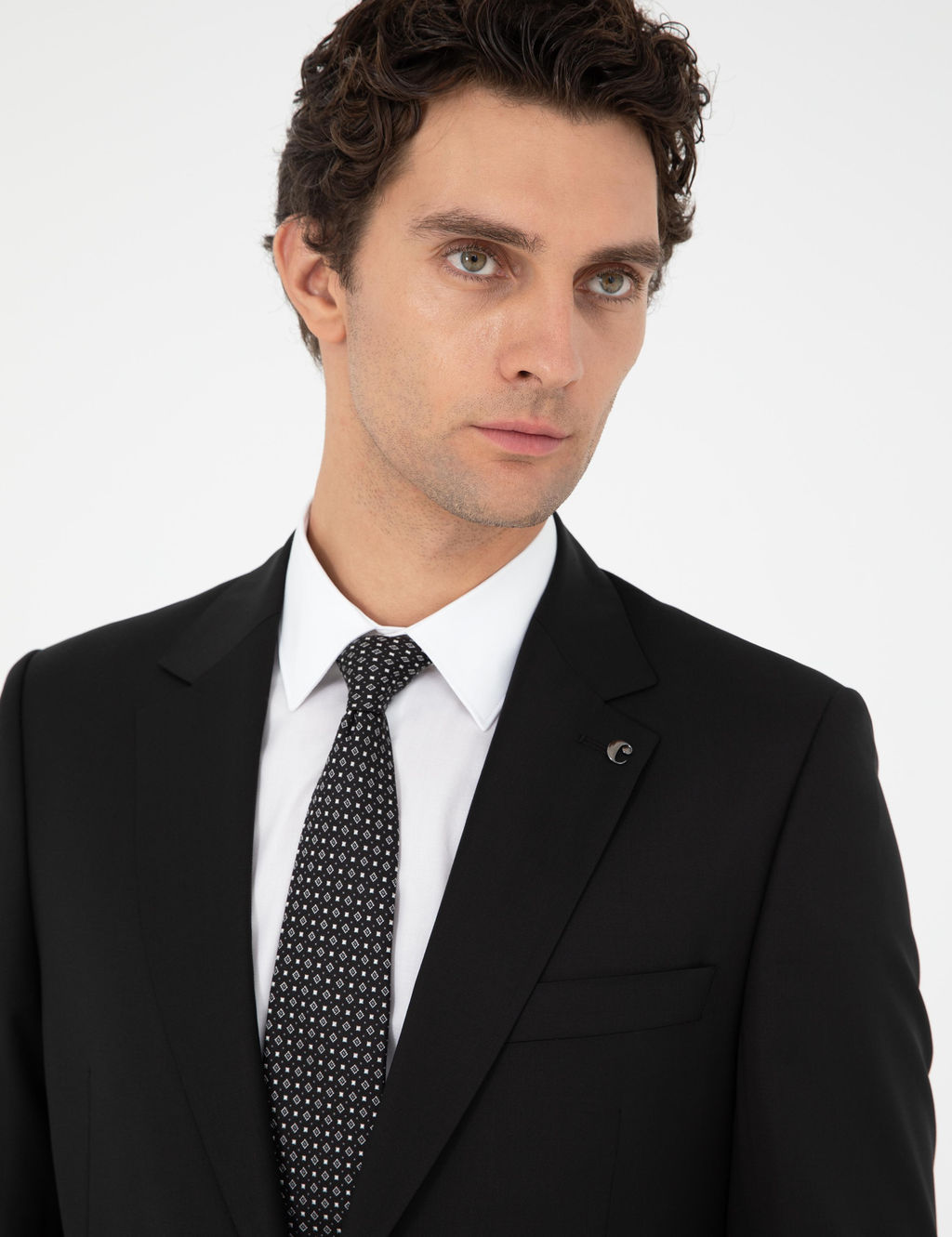 Черный костюм узкого кроя - Cacharel фото 2