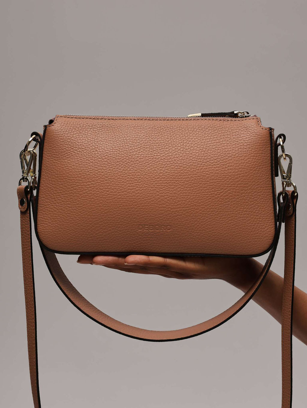 Сумка багет на плечо Deboro 31103 бежевая нуга