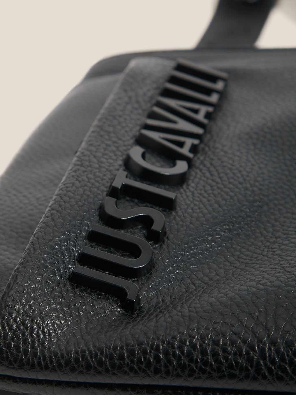 Мужская сумка через плечо JUST CAVALLI JC INSTITUTIONAL LOGO Артикул 4415631, черный  фото 2