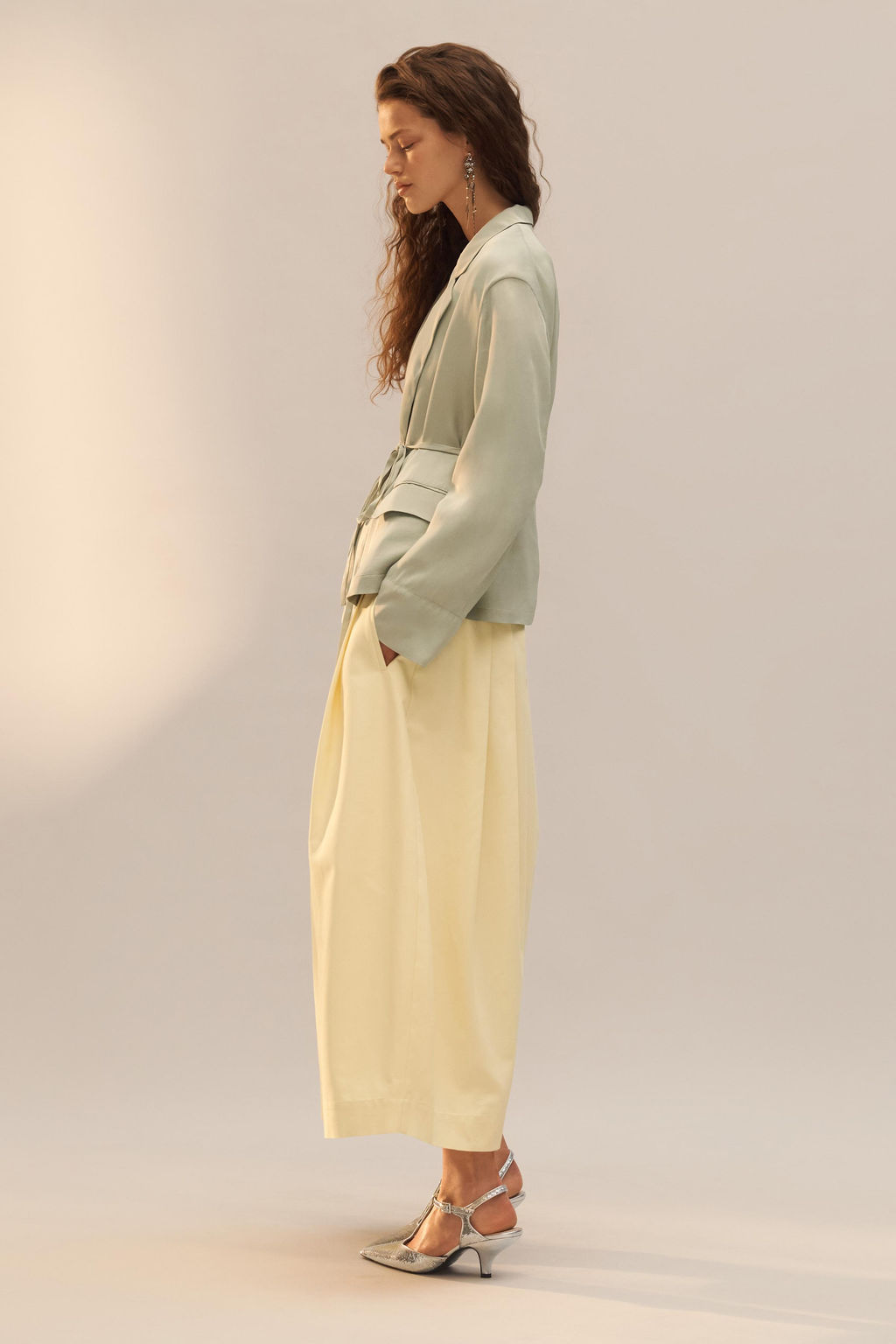 ZAPATO TAC?N LENTEJUELAS LIMITED EDITION / Gris - Zara фото 2