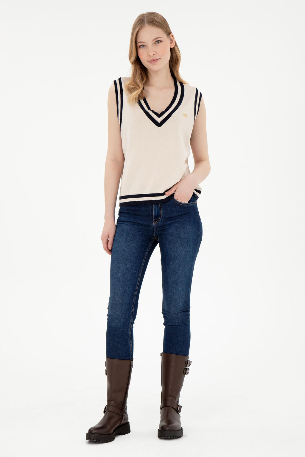 Женский кремовый свитер с v-образным вырезом Неожиданная скидка в корзине - U.s. polo assn фото 4