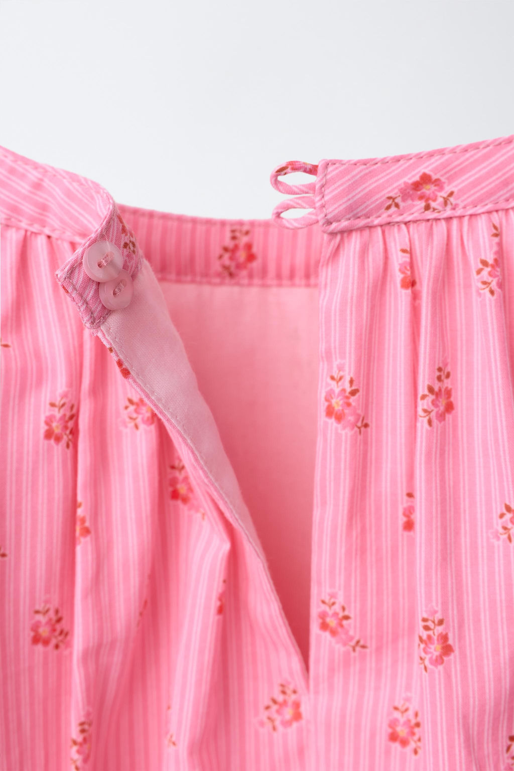 BLUSA ABULLONADA ESTAMPADA FLORES / Rosa - Zara фото 4