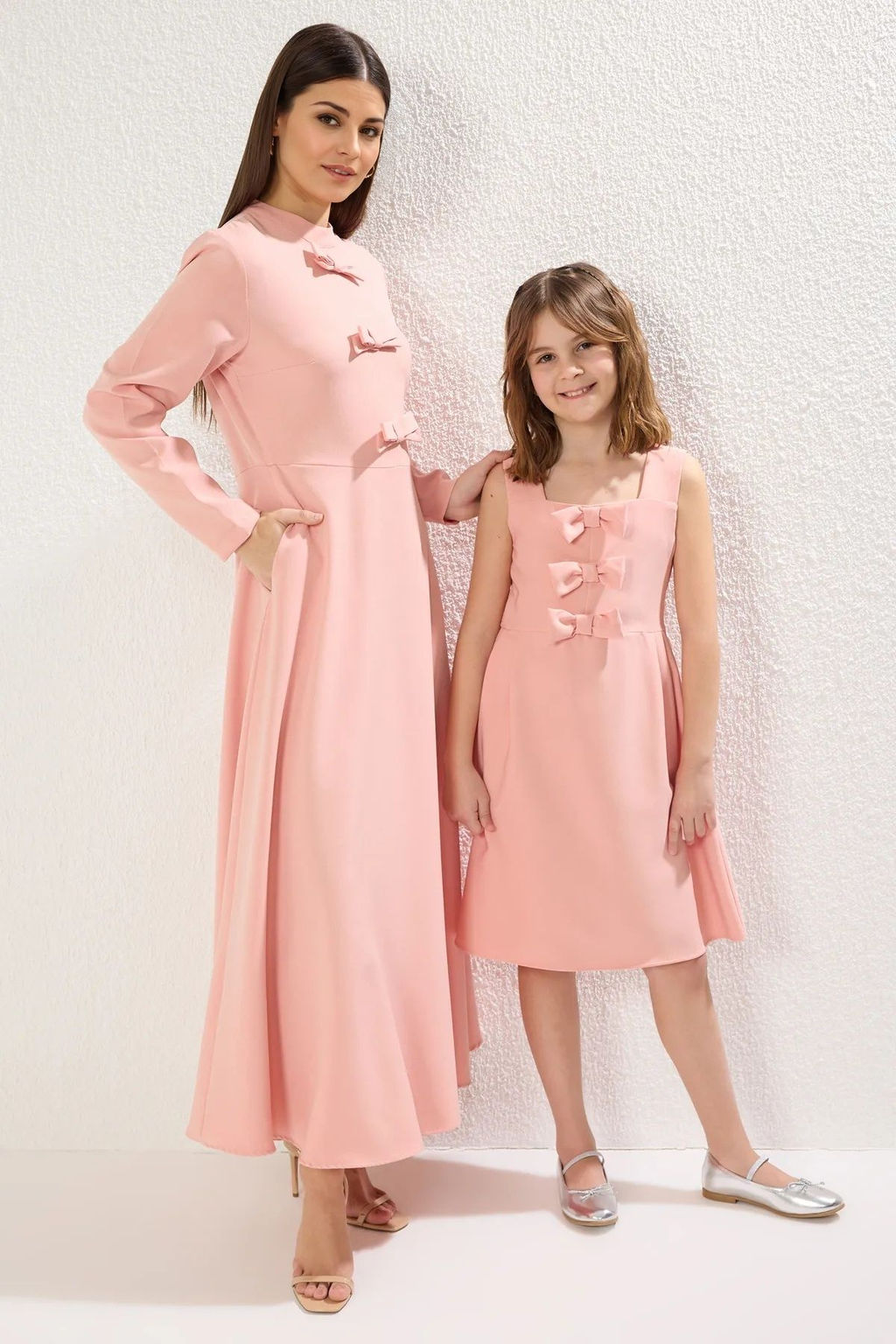 Pembe Kurdele Detayl? Mini Me Anne-K?z Bayraml?k Dokuma Elbise TKDSS25EL00046